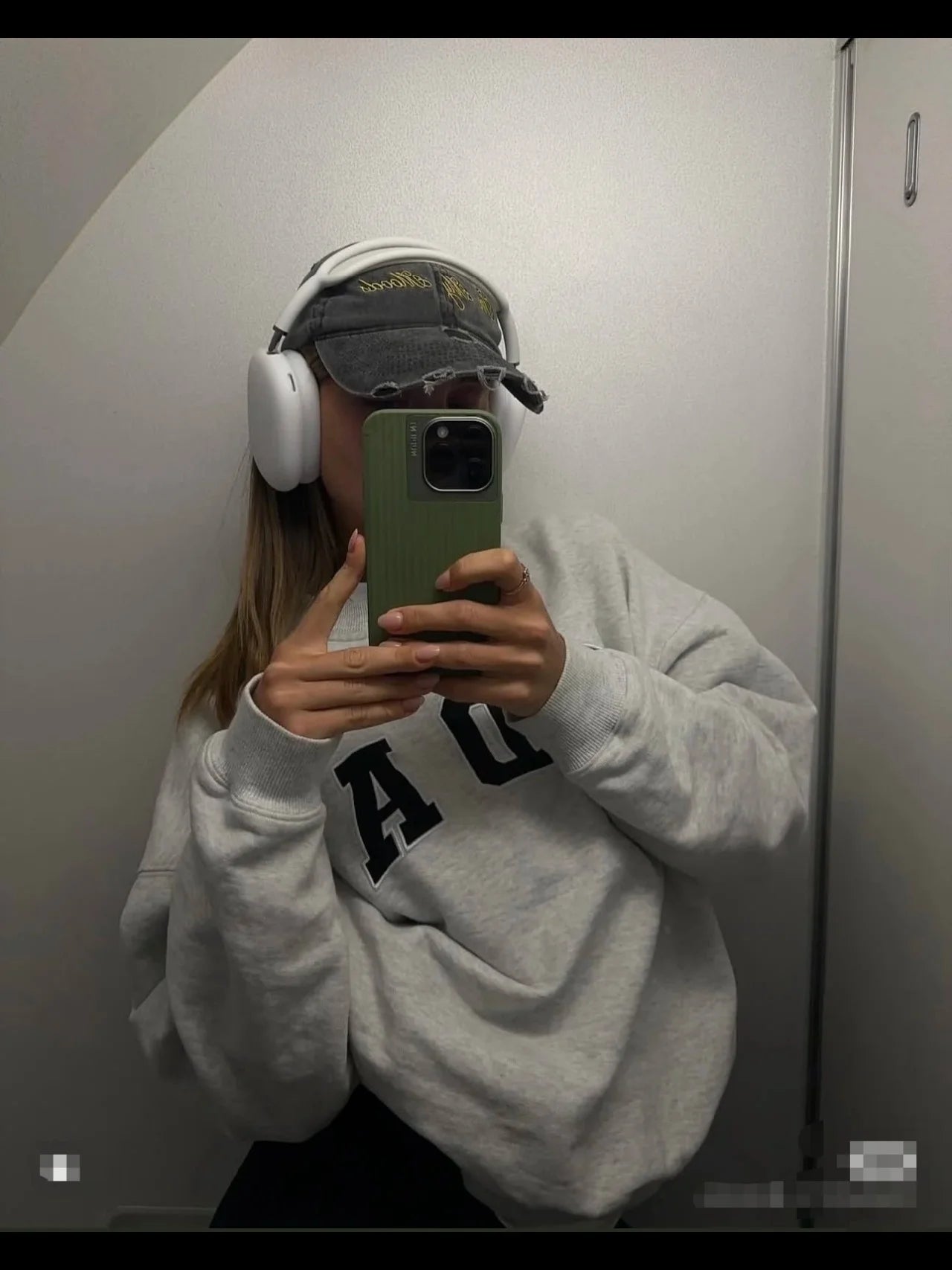 Loose Fit Round Neck Sweatshirt Women