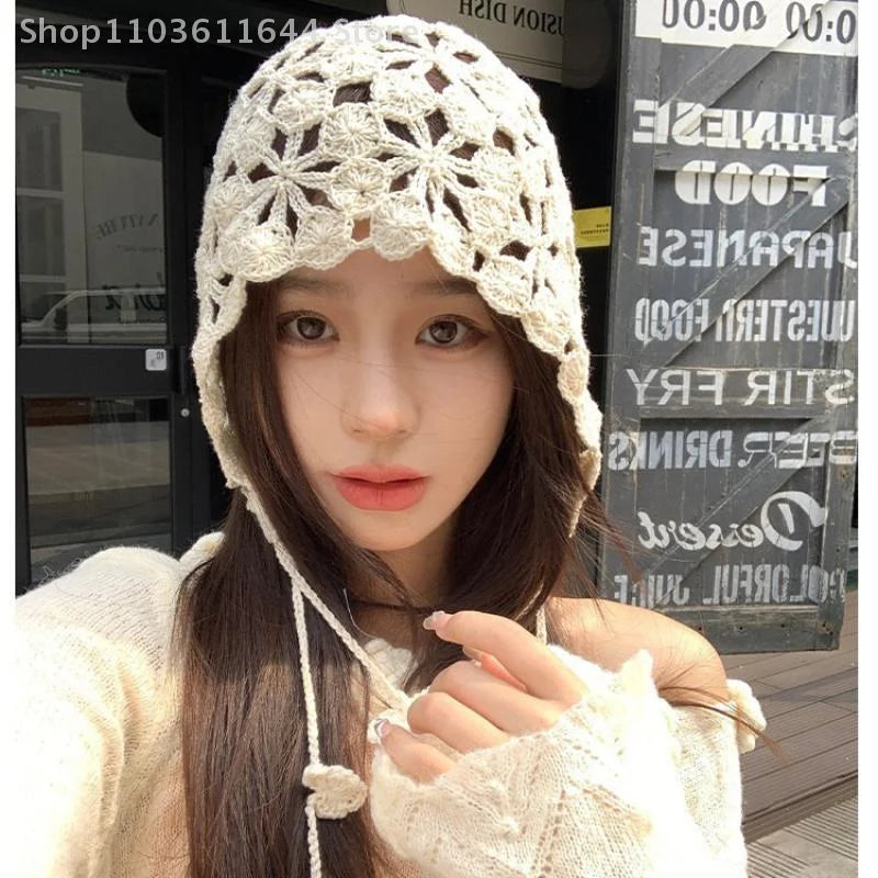 Hollowed Out Knitted Summer Flowers Beret