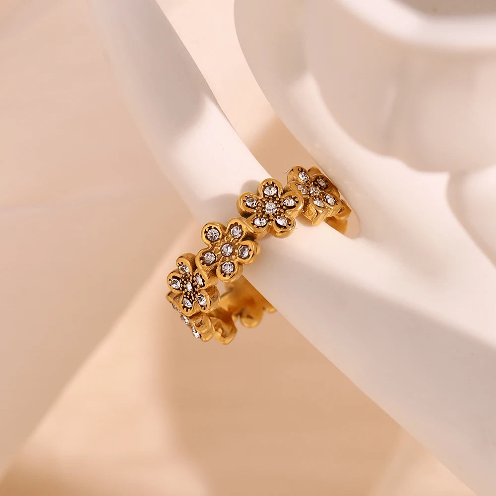Small Daisy Flower Micro Inlaid Gold Ring