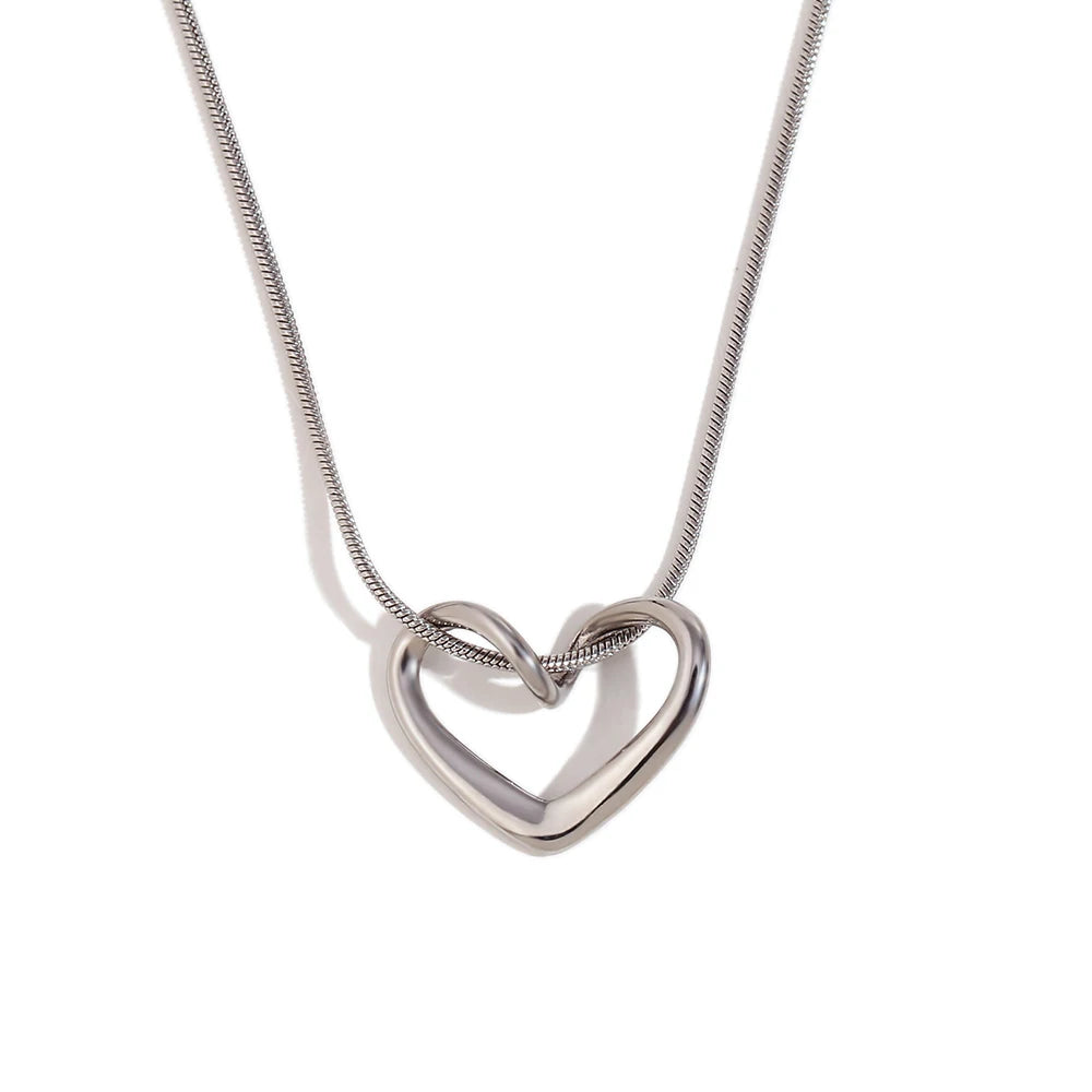 Minimalist Snake Chain Heart Pendant Necklace